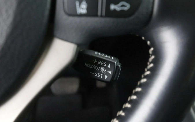 Lexus CT cena 79600 przebieg: 104795, rok produkcji 2018 z Kalisz Pomorski małe 379